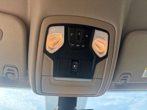 Used 2019 RAM 1500 Big Horn AWD/4WD image 23