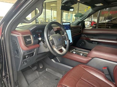 Certified 2023 Ford Expedition Limited image 10