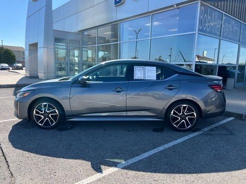 Used 2025 Nissan Sentra SR image 2