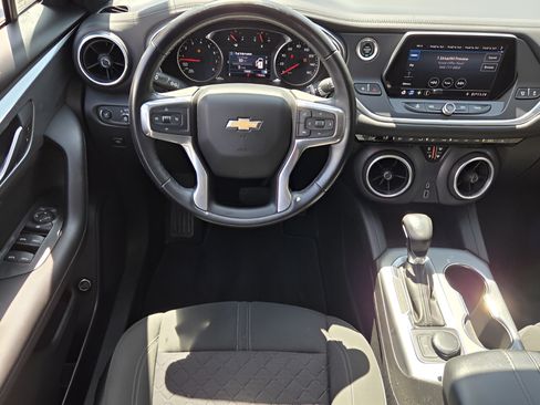 Used 2020 Chevrolet Blazer LT AWD/4WD image 11