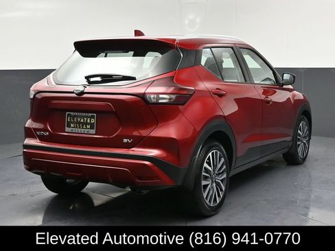 Used 2023 Nissan Kicks SV image 4