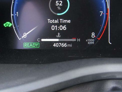 Used 2025 Toyota Camry XSE FWD image 26