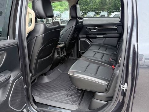 Used 2019 RAM 1500 Laramie AWD/4WD image 15