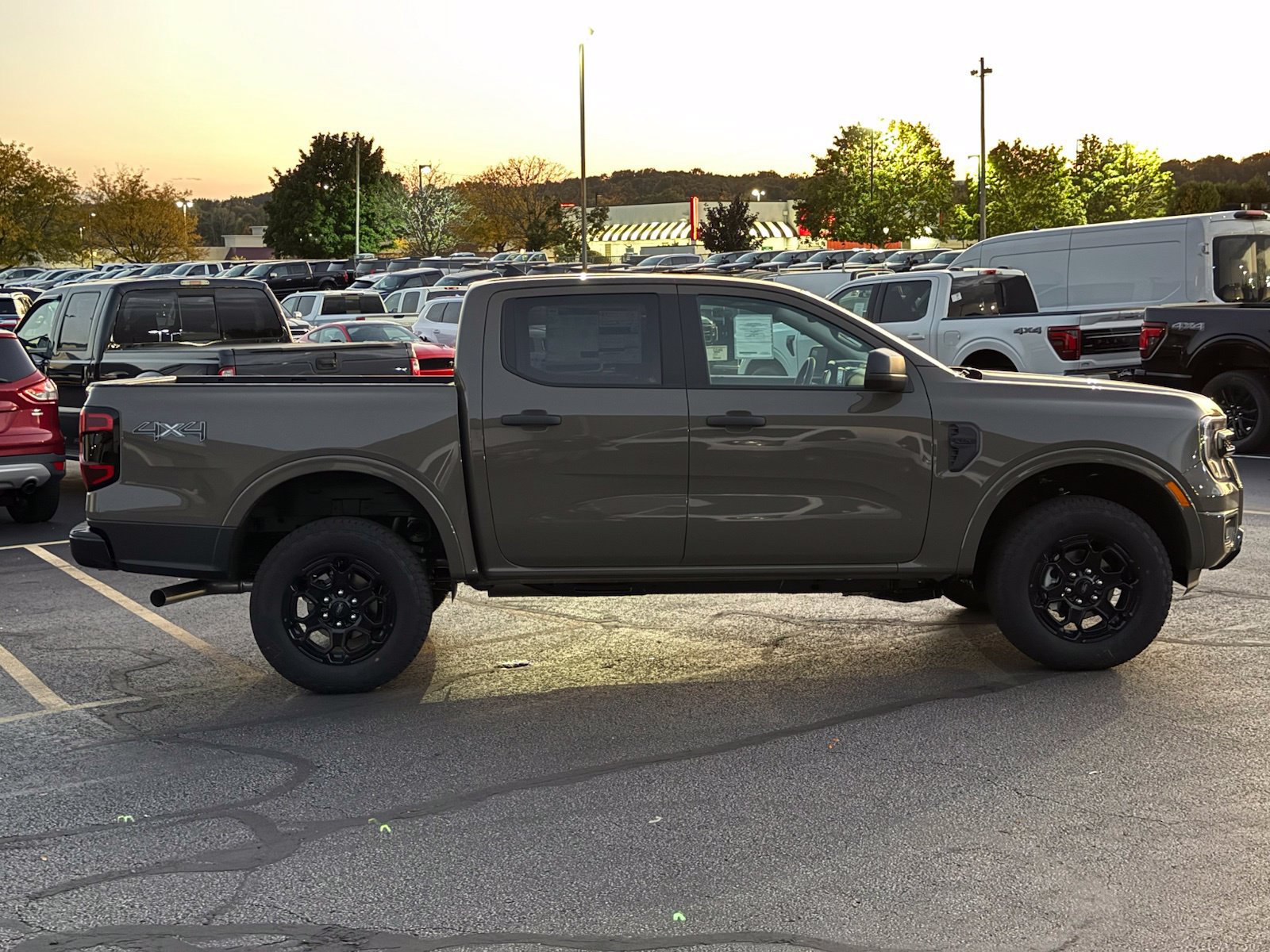 New 2026 Ford Ranger XLT w/ Black Appearance Package AWD/4WD image 8