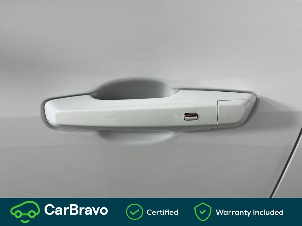 Used 2025 Chevrolet Equinox LT w/ Convenience Package II FWD image 16