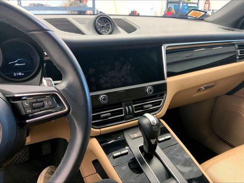 Used 2023 Porsche Macan Turbo AWD/4WD image 16