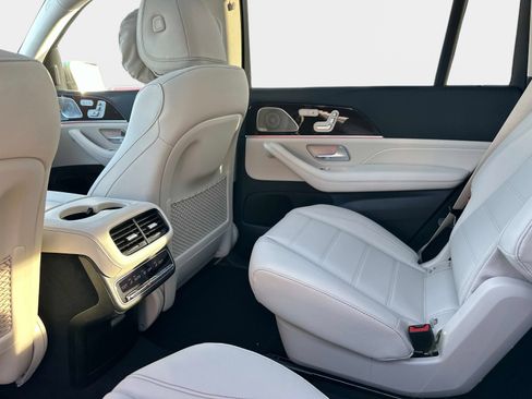 New 2026 Mercedes-Benz GLS 450 450 4MATIC SUV image 16
