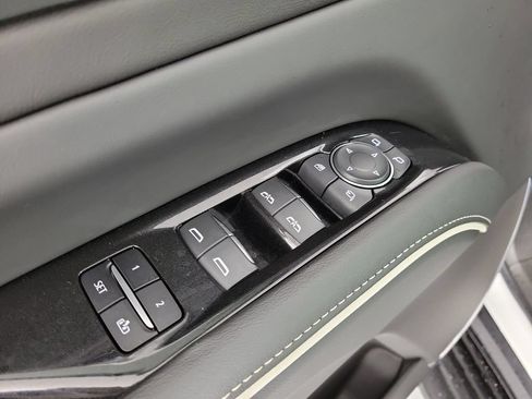Certified 2022 Cadillac Escalade Sport AWD/4WD image 22