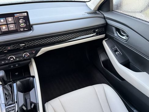 Used 2026 Honda Accord EX-L image 16