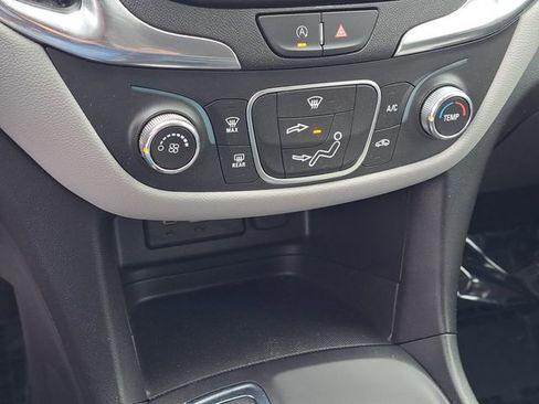 Used 2023 Chevrolet Equinox LS w/ LPO, Floor Liner Package image 15