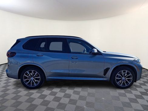 Used 2025 BMW X5 xDrive40i w/ M Sport Package image 7