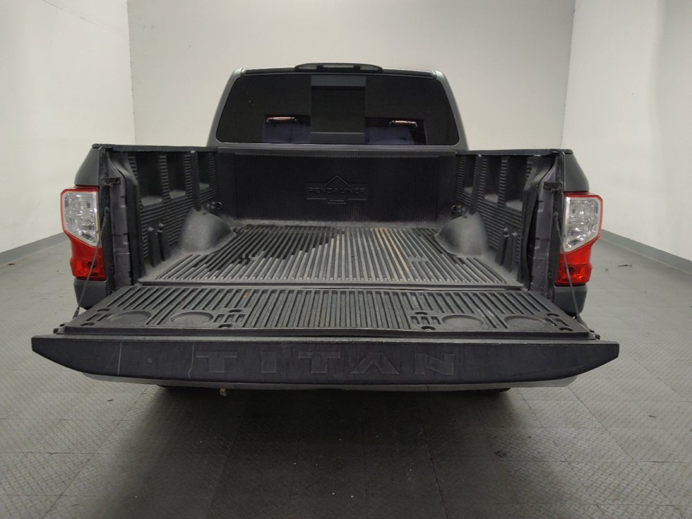 Used 2017 Nissan Titan SV RWD image 29
