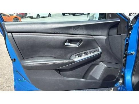 Used 2025 Nissan Sentra SR FWD image 13