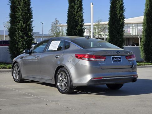 Used 2017 Kia Optima LX w/ Technology Package image 4