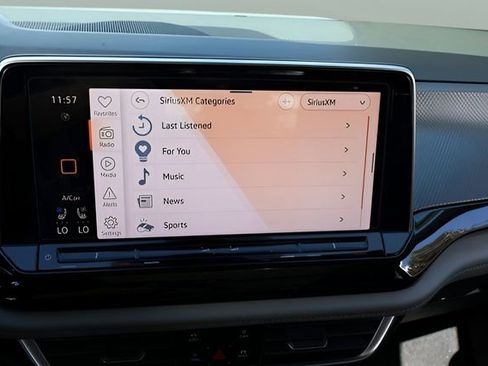 New 2026 Volkswagen Atlas Peak Edition AWD/4WD image 22