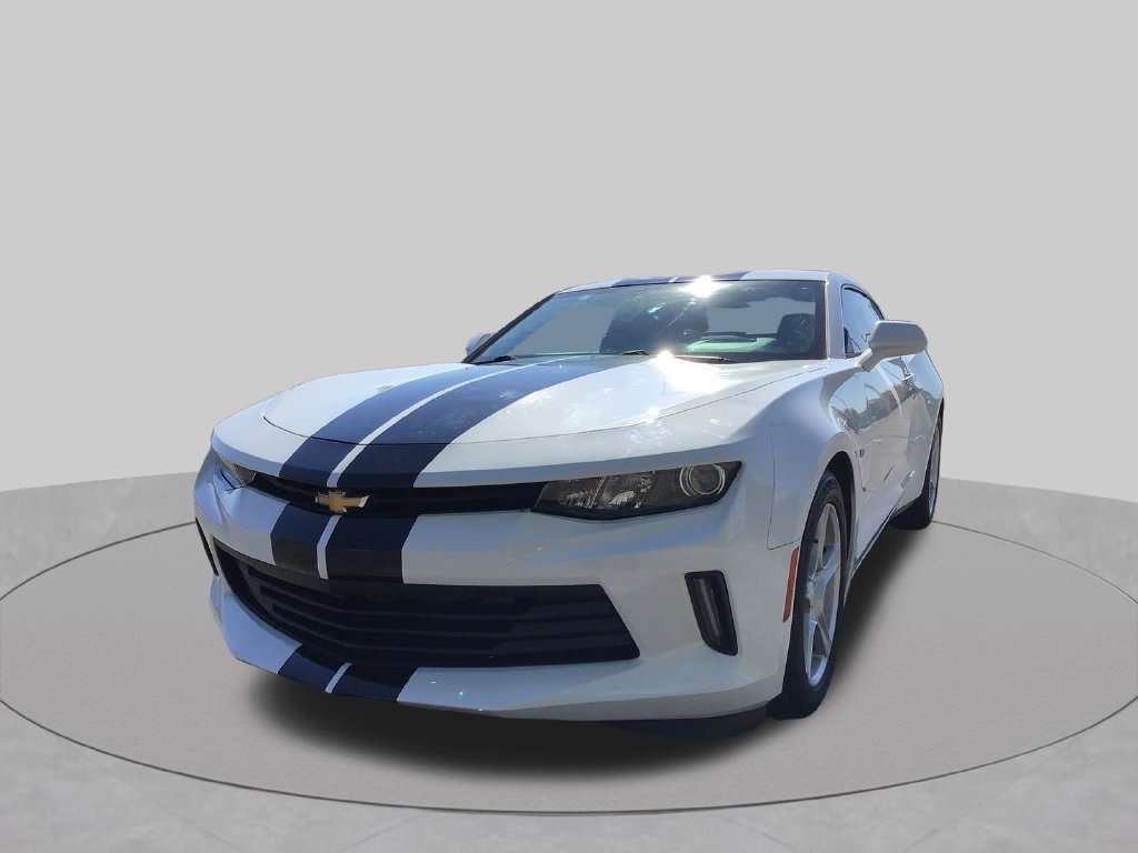 Used 2016 Chevrolet Camaro LT RWD image 14