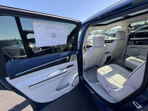 New 2026 Buick Enclave Avenir w/ Super Cruise Package AWD/4WD image 21