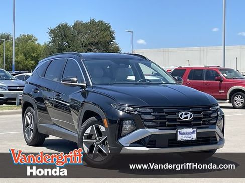 Used 2025 Hyundai Tucson SEL FWD image 1