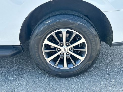 Used 2021 Ford Expedition XLT RWD image 24
