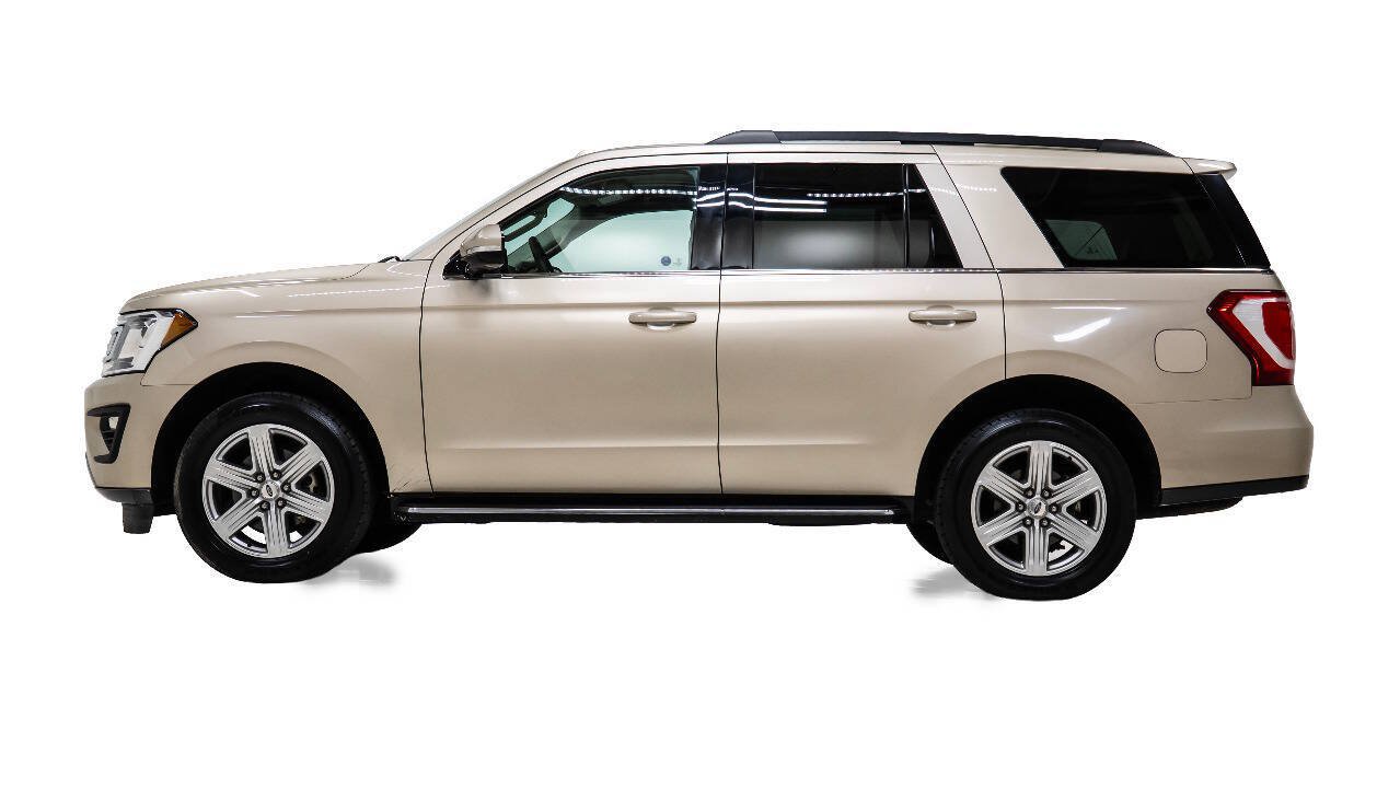 Used 2018 Ford Expedition XLT w/ Equipment Group 202A RWD image 6