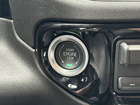 New 2025 Chevrolet Silverado 1500 LT w/ Leather Package image 24