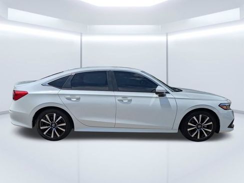 Used 2024 Honda Civic EX image 3