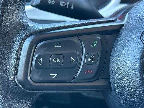 Used 2025 Jeep Gladiator Nighthawk image 19