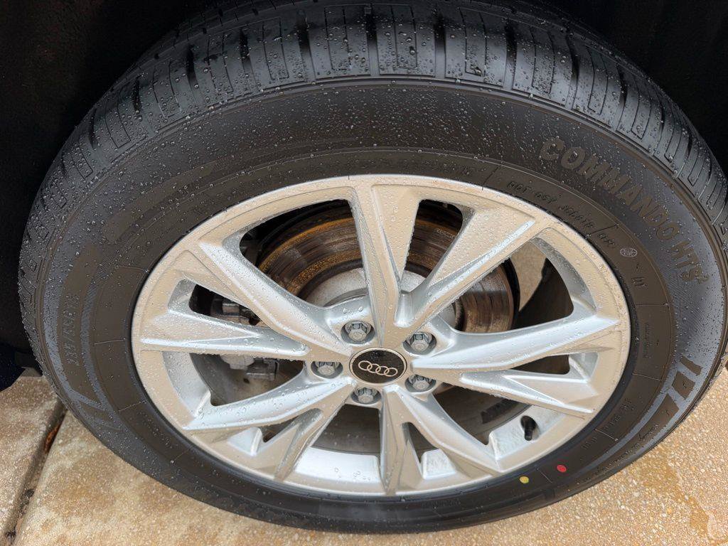 Used 2025 Audi Q3 2.0T Premium AWD/4WD image 29