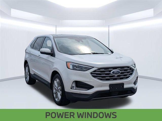 Used 2020 Ford Edge Titanium w/ Equipment Group 301A AWD/4WD image 9