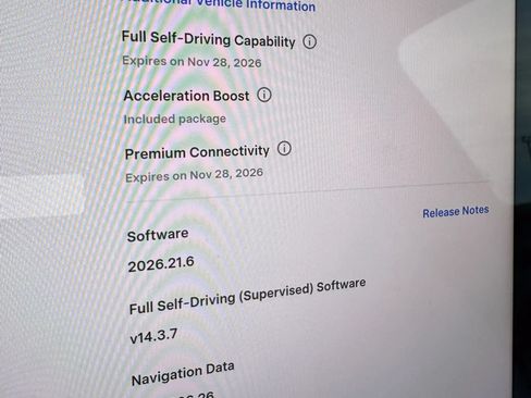 Used 2023 Tesla Model Y Long Range AWD/4WD image 33