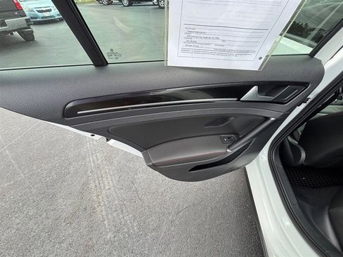 Used 2016 Volkswagen GTI Autobahn w/ Driver Assistance Package image 16