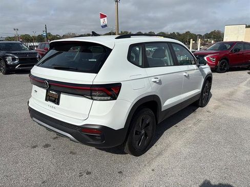 New 2026 Volkswagen Taos S image 6