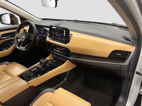 Used 2023 Nissan Rogue Platinum w/ Platinum Premium Package image 31