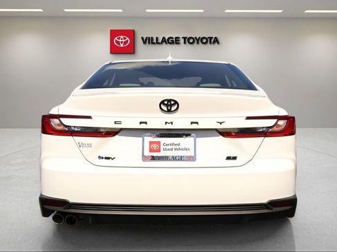Certified 2026 Toyota Camry SE image 4