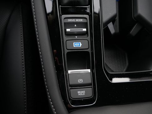 Certified 2025 Honda Accord Touring image 25