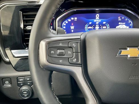 Certified 2025 Chevrolet Silverado 1500 High Country image 23