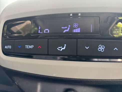 Used 2025 Hyundai Palisade SEL FWD image 25