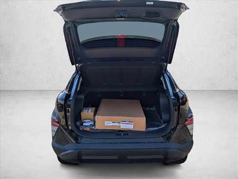 Used 2025 Hyundai Kona SEL AWD/4WD image 18