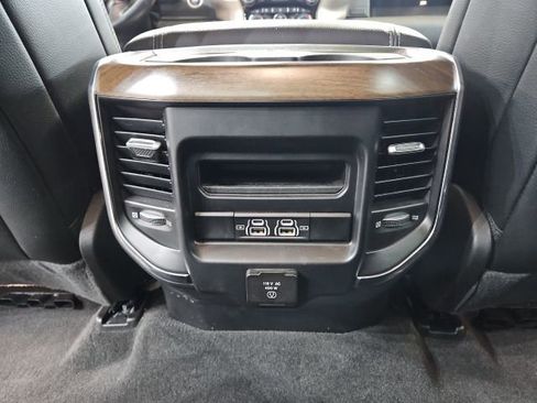 Used 2022 RAM 1500 Laramie AWD/4WD image 20