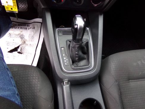 Used 2016 Volkswagen Jetta S FWD image 34