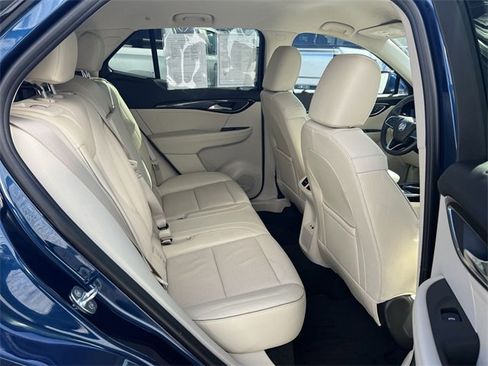 Used 2023 Buick Envision Essence image 24