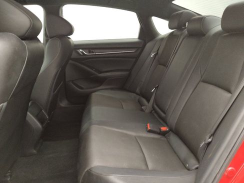 Used 2019 Honda Accord Sport image 18