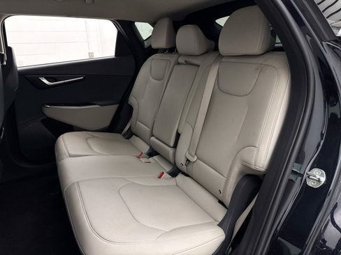 Used 2022 Kia EV6 Wind image 30