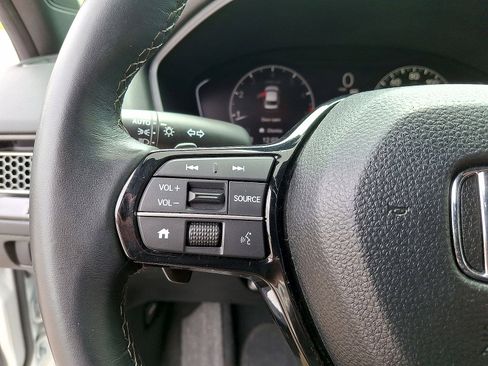 Used 2025 Honda Civic Sport image 17