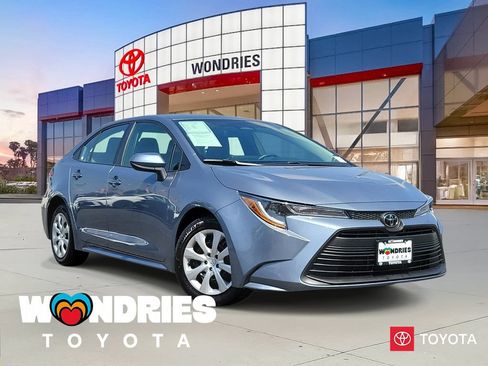 Used 2024 Toyota Corolla LE FWD image 1