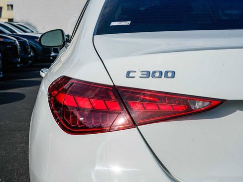 Used 2023 Mercedes-Benz C 300 Sedan image 9