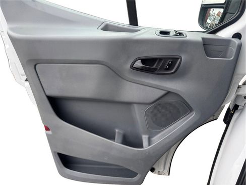 Used 2015 Ford Transit 250 130 Low Roof image 13