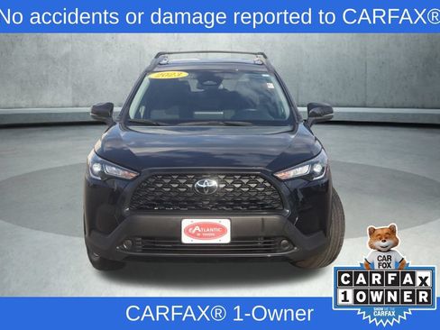 Used 2023 Toyota Corolla Cross LE w/ Moonroof Package AWD/4WD image 2