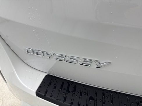 New 2026 Honda Odyssey EX-L image 8