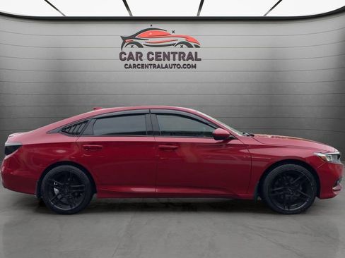 Used 2018 Honda Accord Sport image 6